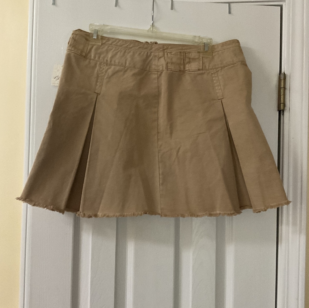 Free People Skirt NWT SIZE 10 Khaki with Raw Hem HOST PICK!